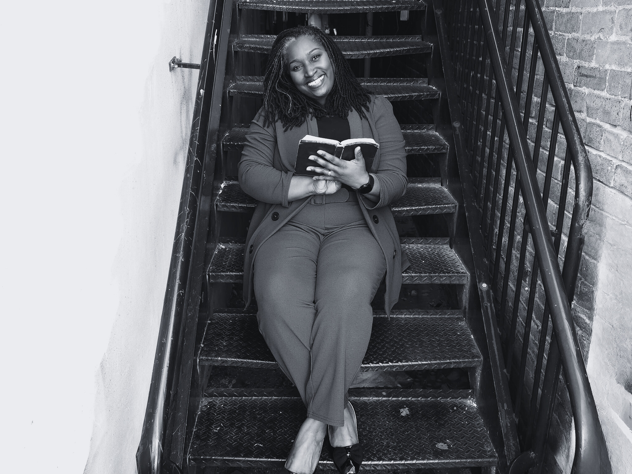 B&W Me on stairs (1)